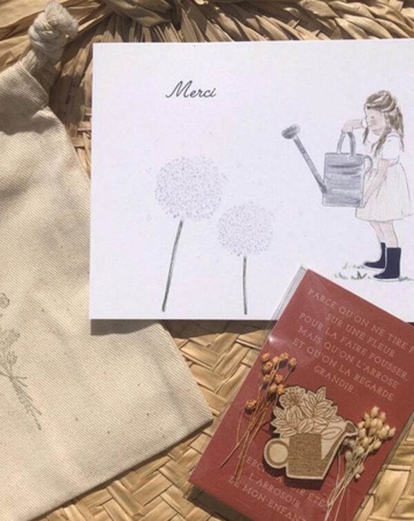 Cadeau Merci Maîtresse Montessori - pin’s Arrosoir + carte Personnalisée + cercle 6 couleurs – Image 5
