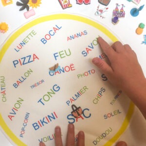 été tapis lecture + objets
