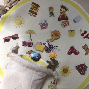 été tapis dessins + objets
