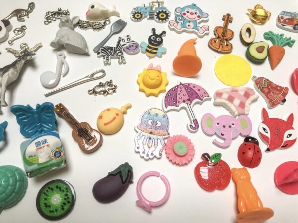 + 50 objets aléatoires (photo) – Image 7