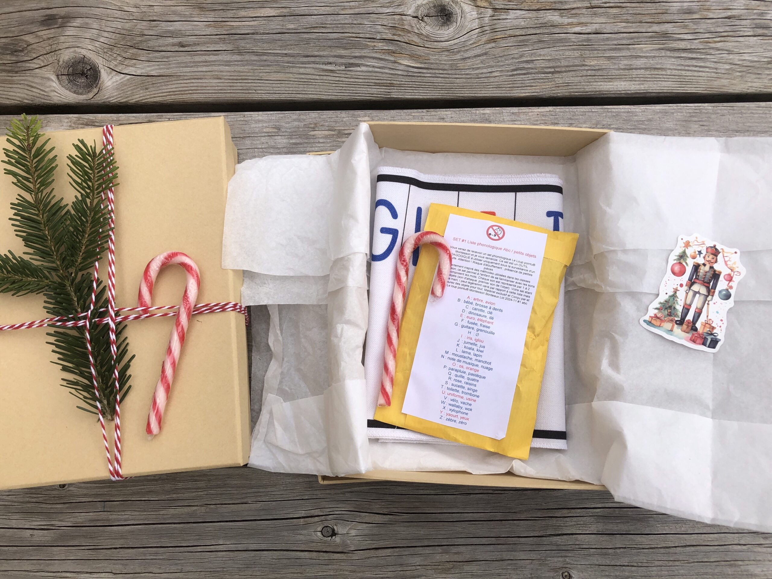 Coffret Collector Noël – Frise Alphabet + Set 1 Phonologique Montessori | Manipulation & Sons, dès 3 ans – Image 2
